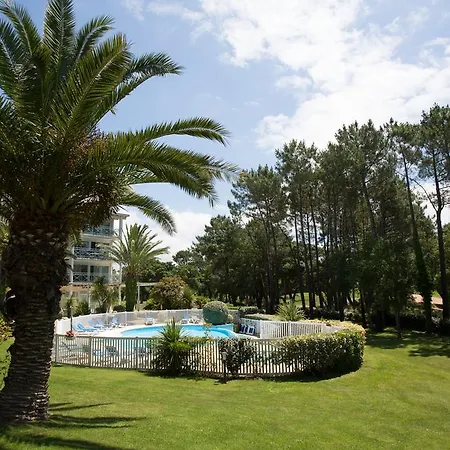 Madame Les Palmiers Du Golf Service Premium Lägenhetshotell *