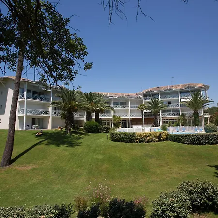 Madame Les Palmiers Du Golf Service Premium Aparthotel